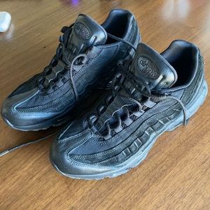 Nike Air Max 95 Premium Triple black